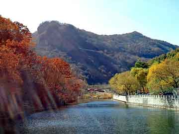 天天彩好彩天天免费，别境山庄